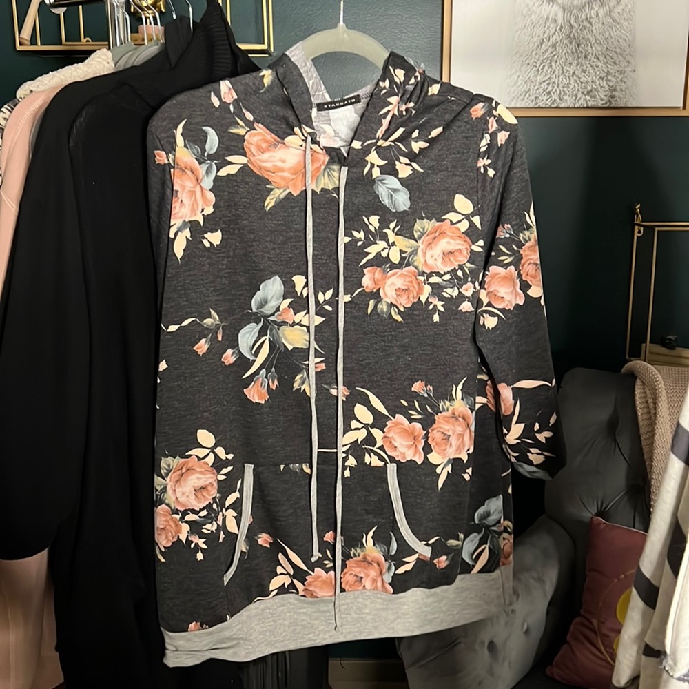 NWOT staccato floral lightweight hoodie